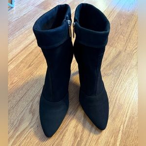 Vince Camuto Amvita, size 7M